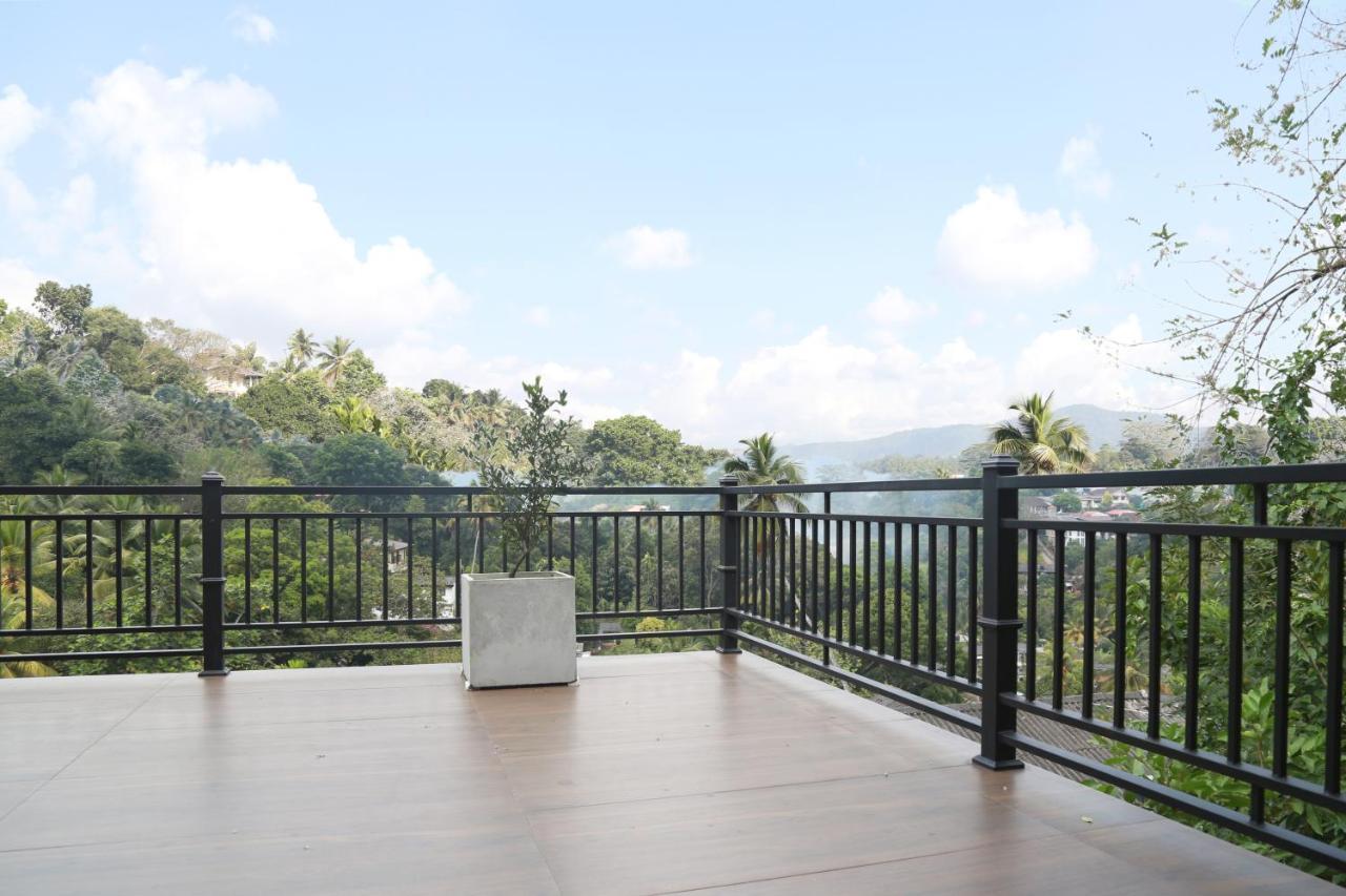 Chathu Holiday Home كاندي المظهر الخارجي الصورة