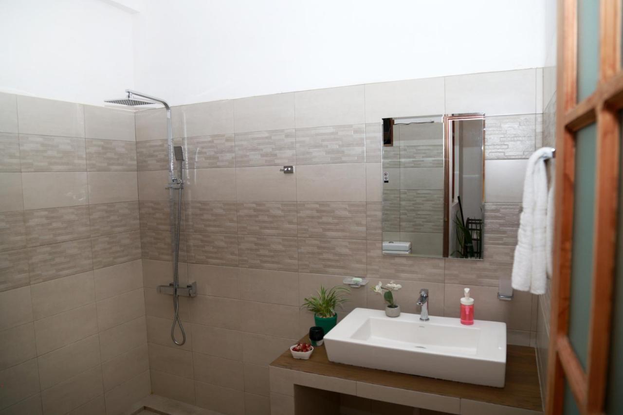 Chathu Holiday Home كاندي المظهر الخارجي الصورة