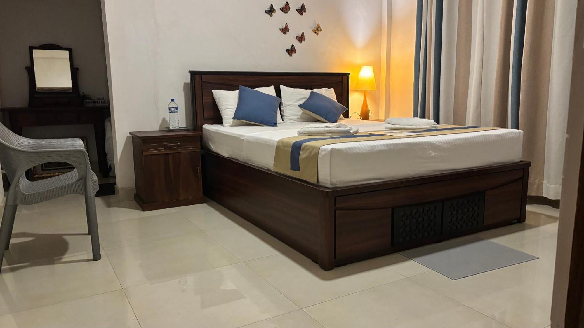 Chathu Holiday Home كاندي المظهر الخارجي الصورة